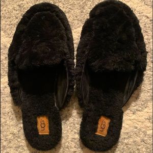 Ladies UGG black fur slippers